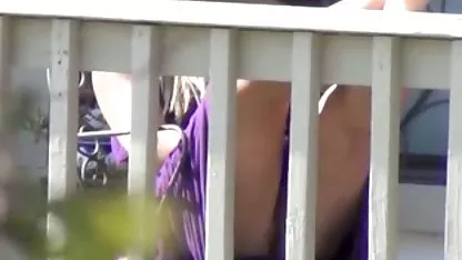 Toket besar pembantu indo xxx rambut biker di Perancis